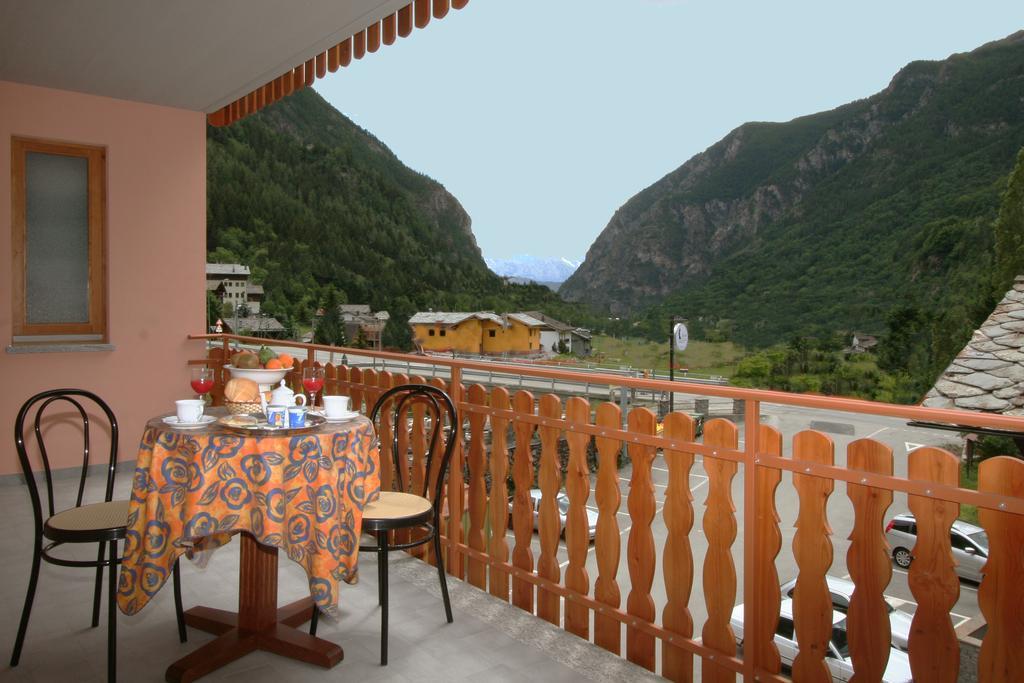 Hotel Dama Bianca Valtournenche Room photo